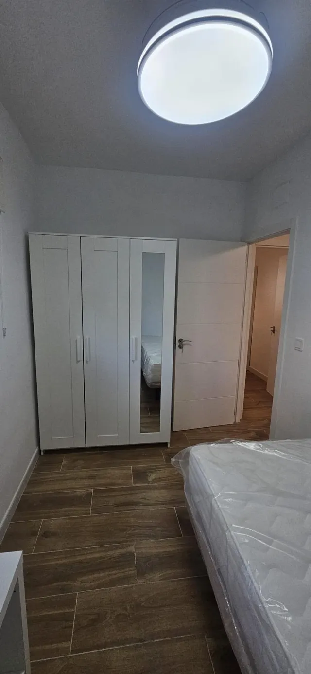 Se alquila magnífico piso completamente reformado y a estrenar en la zona El Juncal ,  para estudiantes. — 8