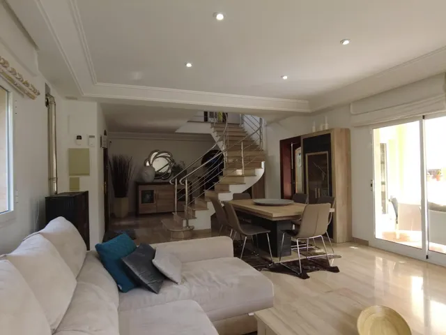 CHALET CON LICENCIA DE ALQUILER VACACIONAL — 18