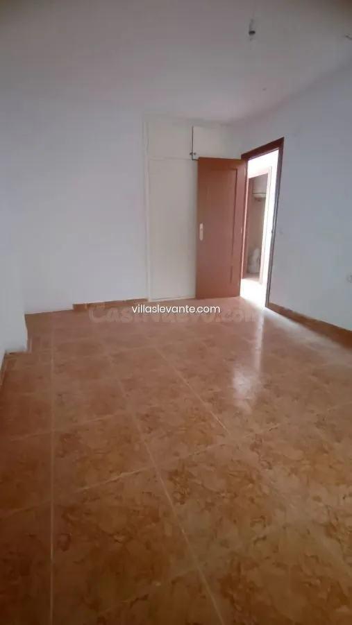 PISO AMPLIO CENTRO BENIDORM PARA REFORMAR INTEGRAMENTE — 5