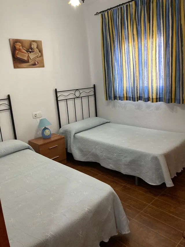 VENTA  DE DOS CHALET EN CAMINO DE MOLINO VIEJO — 38
