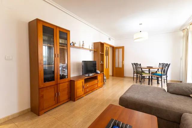 Vivienda amplia en Residencial Isla Tabarca — 5
