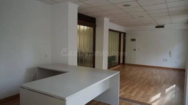 OFICINA EN ALQUILER EN EDIFICIO AMACO