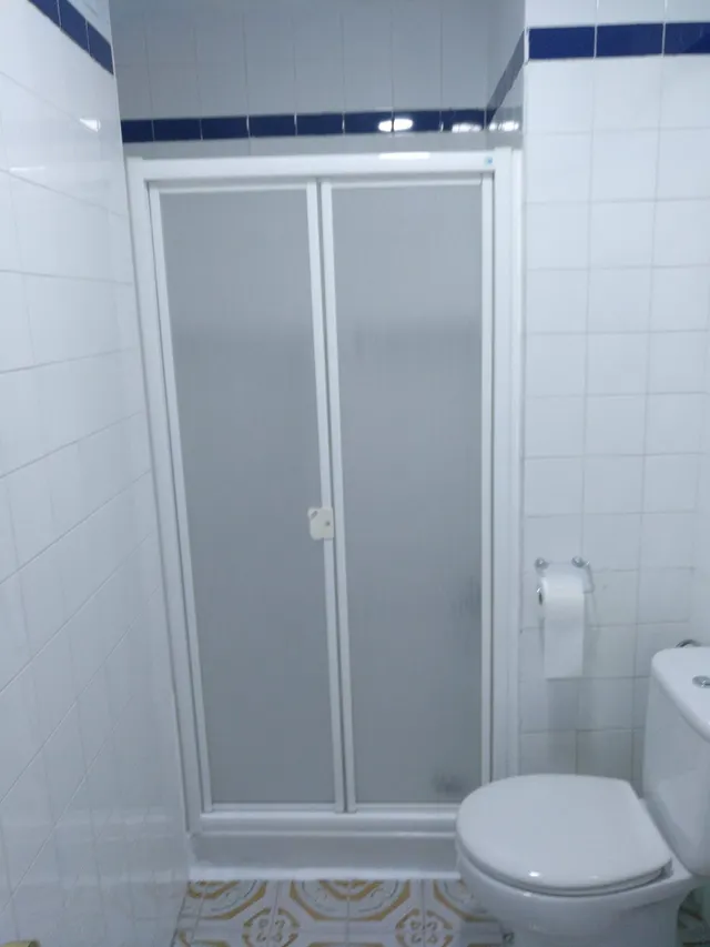 SE ALQUILA PISO PARA ESTUDIANTES — 20