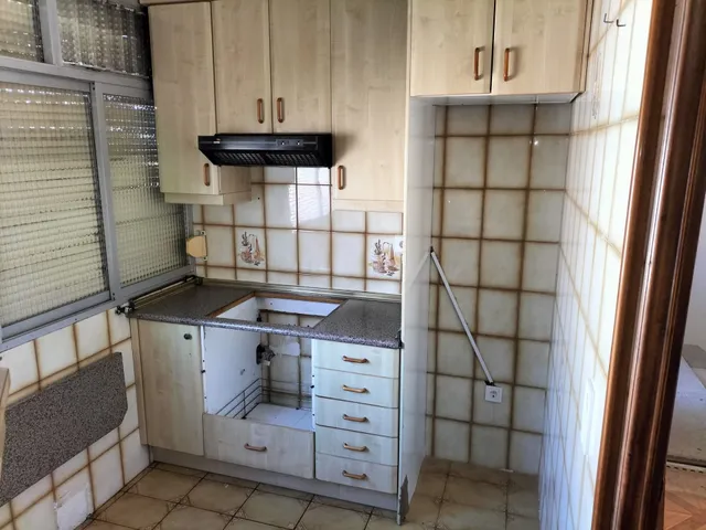 SE VENDE PISO EN Piso en venta en Calle de Blas Cabrera, 32 — 8