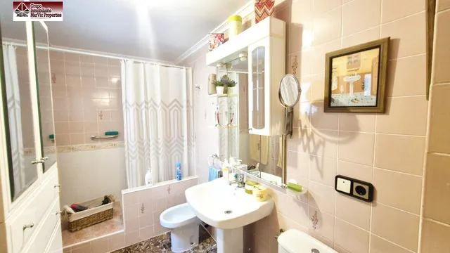 Increíble Ático Exclusivo en Benidorm: Vive el Sueño Mediterráneo — 11