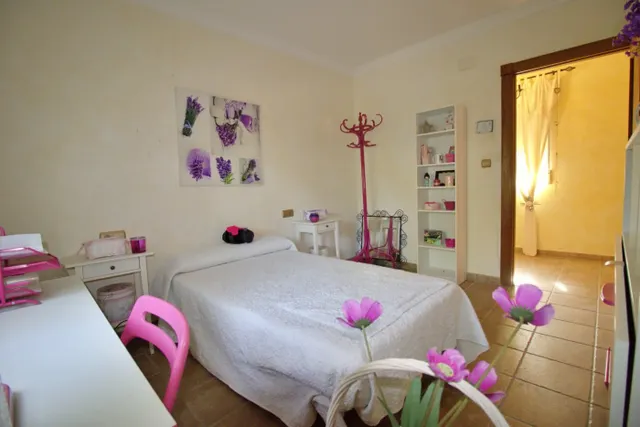 Impresionante Chalet en Valverde — 32