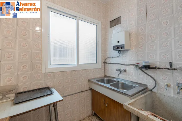 Piso con terraza y gran potencial junto a Camino de Ronda — 19