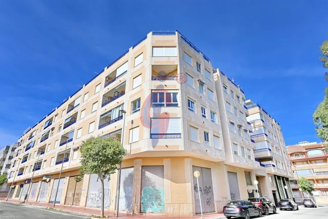 ¡Vivienda de dos dormitorios a la venta en el Edificio Parqu - foto 2