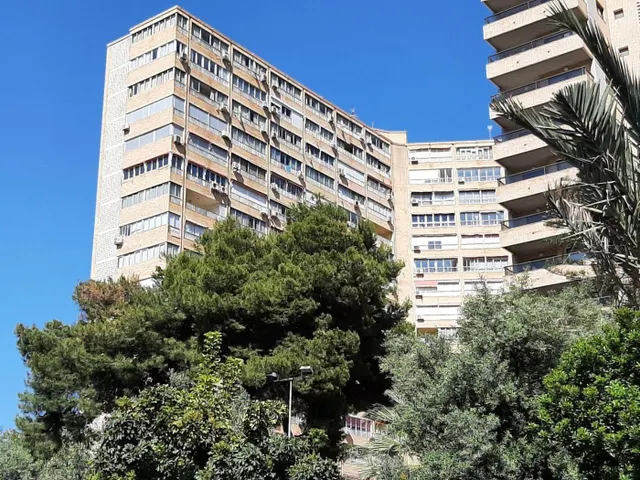 Acogedor apartamento cerca de playa Levante con vistas al mar y Benidorm. — 21