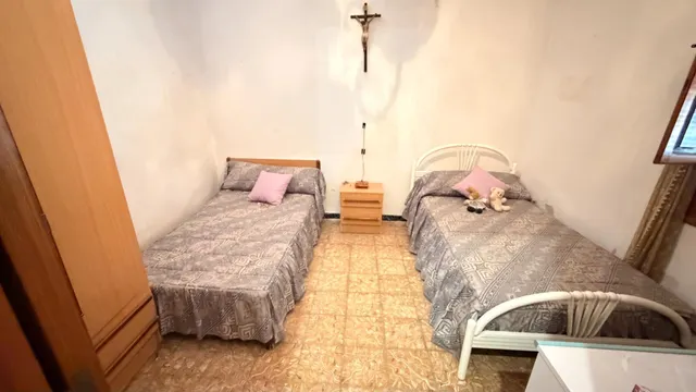 Acogedor Piso en La Hoya, Oportunidad Única. — 16