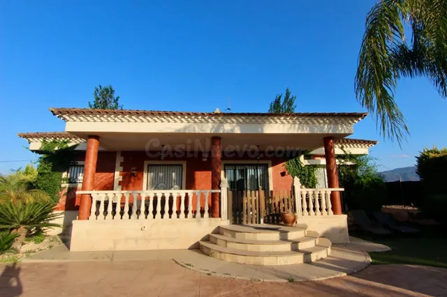 Alquiler larga estancia chalet con piscina — 3