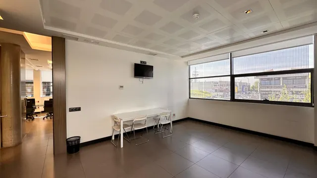 Oficina 1700m² en alquiler - Villaviciosa de Odón — 33