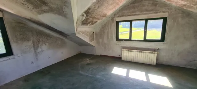 CASA REFORMADA USO HOTELERO EN SANTA COMBA — 47