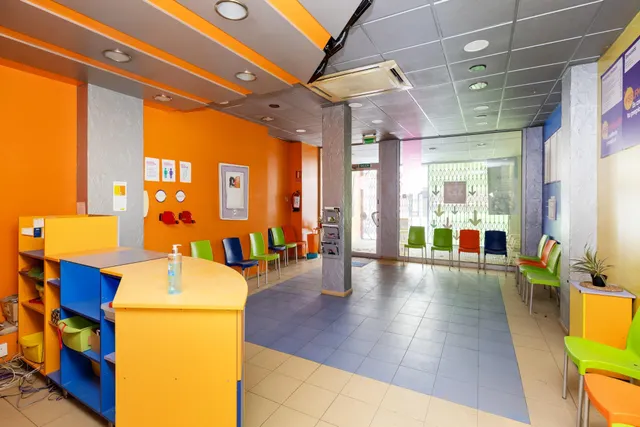 🏢 LOCAL COMERCIAL EN VENTA - ZONA PLAZA DE TOROS, GRANADA — 10