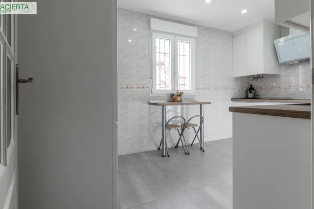 Encantadora Casa Reformada en Ogijares con Vistas y Espacios para Disfrutar — 17