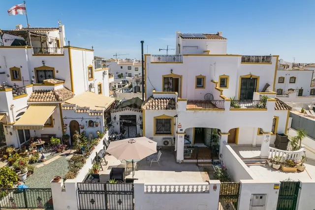 Villa 3 habitaciones 88m² en venta - Desamparados-Hurchillo-