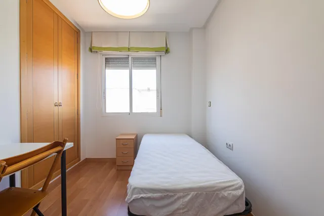 FANTASTICA VIIVENDA DE 4 DORMITORIOS EN SAN VICENTE del RASPEIG — 33