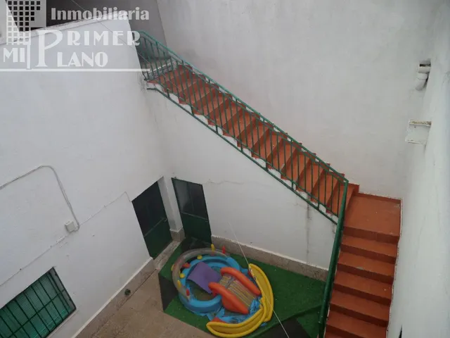 VIVIENDA EN UNA DE LAS PRINCIPALES CALLES DE TOMELLOSO — 30