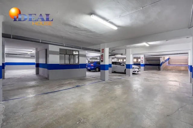 PARKING DE 30 PLAZAS EN PLENO CENTRO DE GRANADA — 16