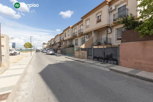 Adosado en Cijuela con buen acceso — 17