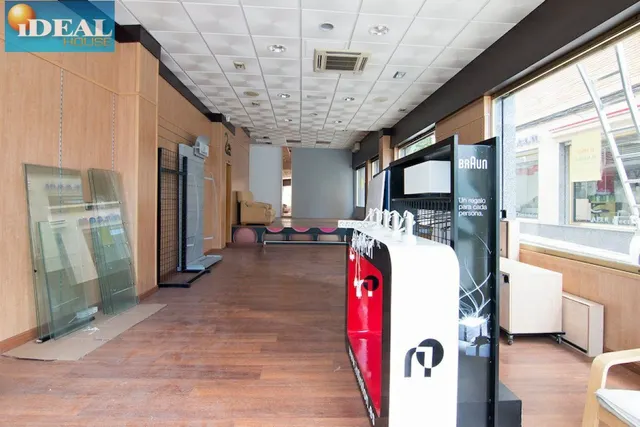 A5895V5. Puede ser el mejor LOCAL de MARACENA. www.idealhouse.es — 14