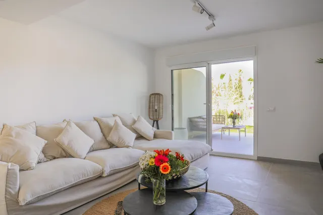 VIVIENDA OBRA NUEVA DE 1 HABITACIÓN CON TERRAZA, GARAJE Y PISCINA EN MODERNO RESIDENCIAL EN DENIA !! — 3
