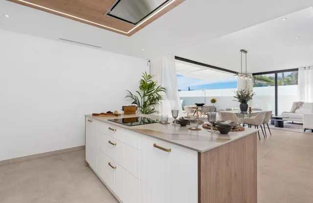 EXCLUSIVA VILLA EN EL MEDITERRANEO — 18