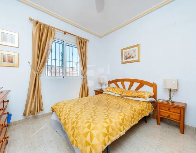 GRAN BUNGALOW EN LOS ALTOS ORIHUELA: 2 HAB, 1 BAÑO — 8