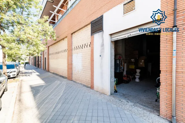 ¡Oportunidad única en el corazón del Zaidín, Granada! — 12