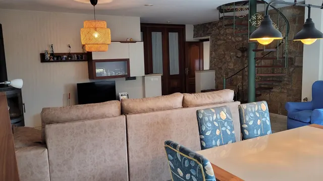 Chalet 6 dormitorios en Vilanova de Arousa — 18
