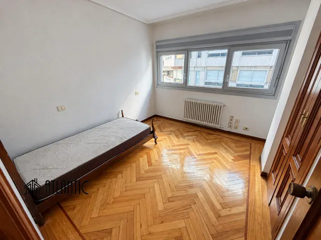 Piso 4 habitaciones 135m² en venta - Corte Inglés — 38