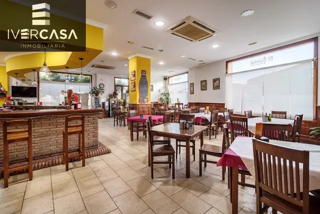 Restaurante completamente equipado y acondicionado, listo pa