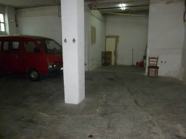 LOCAL COMERCIAL EN ESQUINA — 4