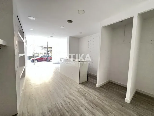 Local en alquiler en pleno corazón comercial. — 7