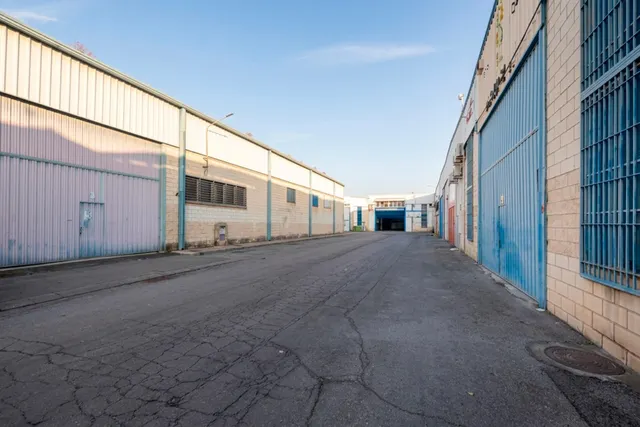 Nave Industrial en Polígono de Juncaril — 13