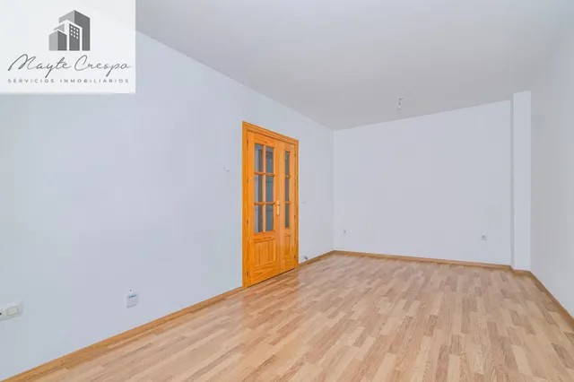 ADOSADA DE 4 DORMITORIOS EN BELICENA — 12