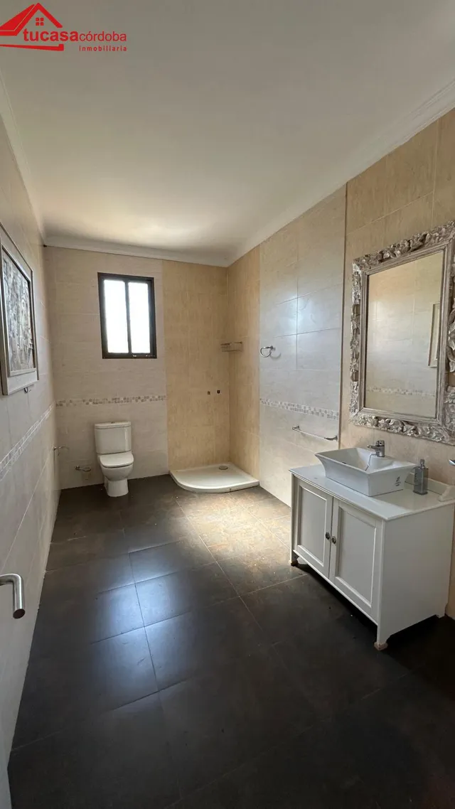 CASA CON TERRENO A ORILLAS DEL PANTANO EN PEÑARROYA — 22