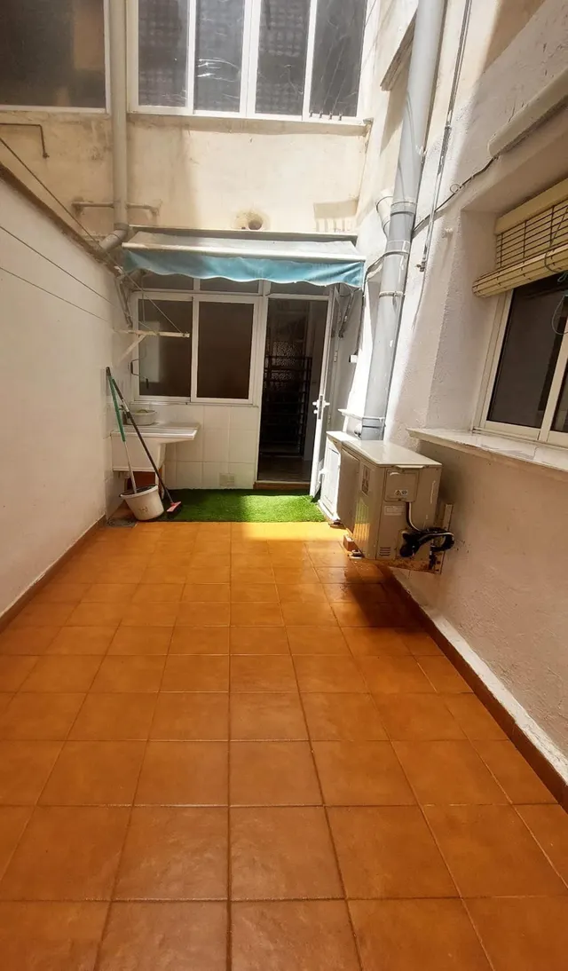 Planta baja junto a Plaza Mar 2, TRAM y cerca del Postiguet — 14