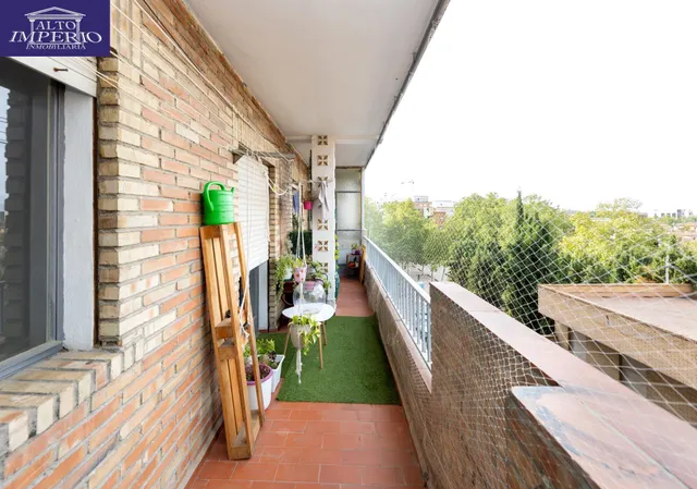 En Venta Piso de 4 dormitorios con ascensor, ideal para reformar a tu gusto. — 12