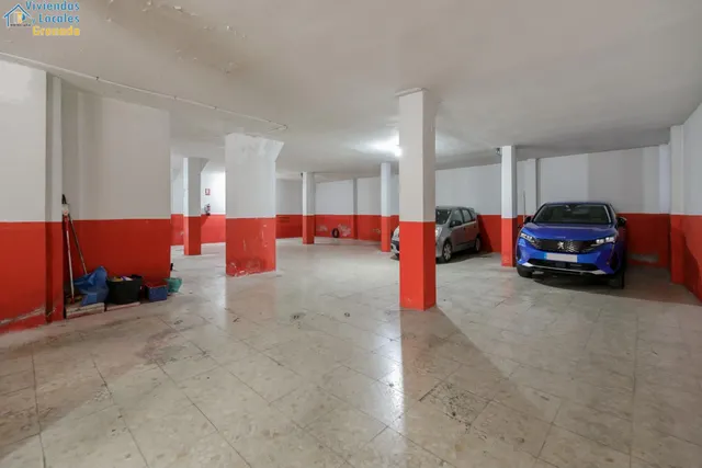 Local Comercial con 254 metros cuadrados junto a Carretera de la Sierra. — 4