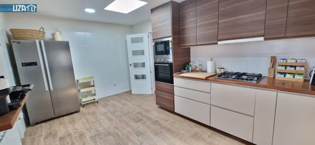 Encantadora Parcela Rústica con Piscina Privada y Chalet en  - foto 4