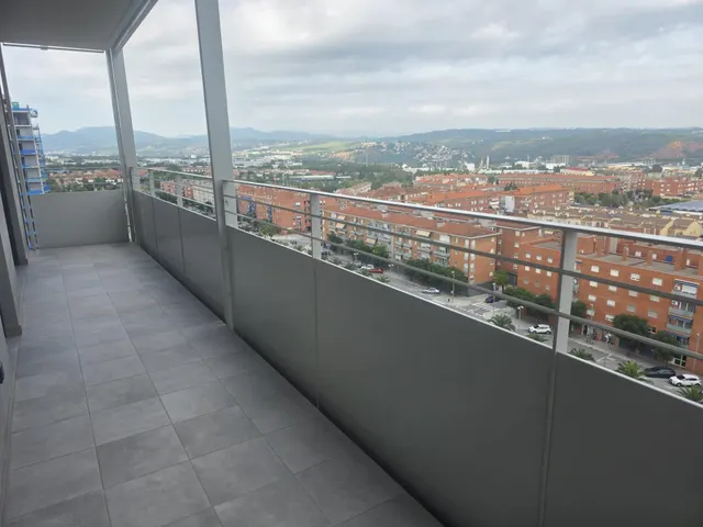 Alquiler piso de 2 habitaciones con parking y terraza  en la sinia — 7