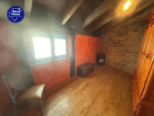 **se alquila casa rústica en Noceda del bierzo** — 8