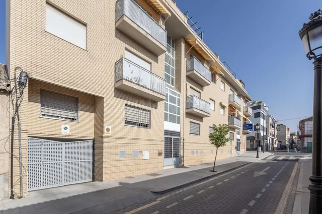 PISO CON GARAJE JUNTO AL METRO EN CHURRIANA — 23