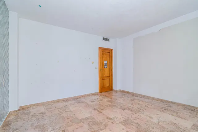 Chalet independiente en esquina en una zona muy buena de Huétor Vega — 42