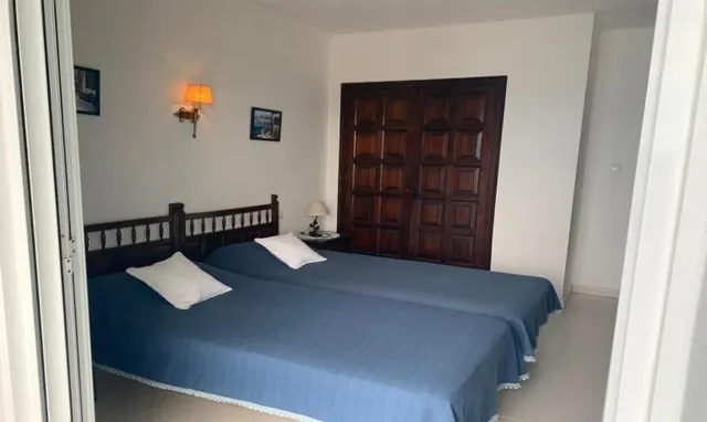INCREIBLE ATICO CON VISTA MAR Y DELANTE PLAYA SEGOND MOLL EN ROSES — 25