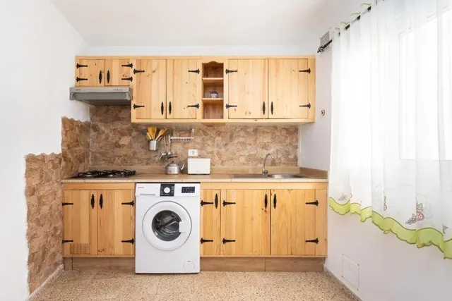 Se alquila vivienda en San Andrés.