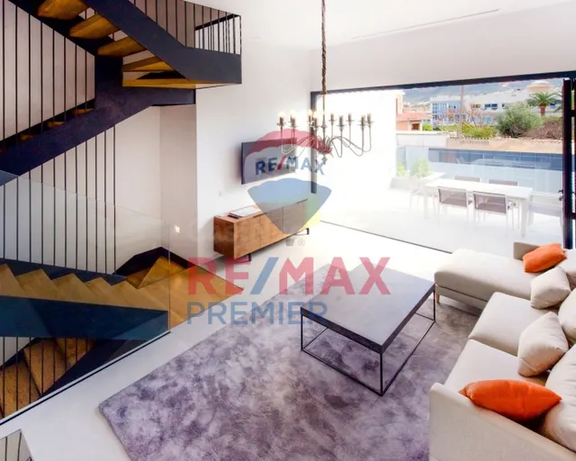 Una nueva y preciosa villa, en una urbanización privada exce - foto 2