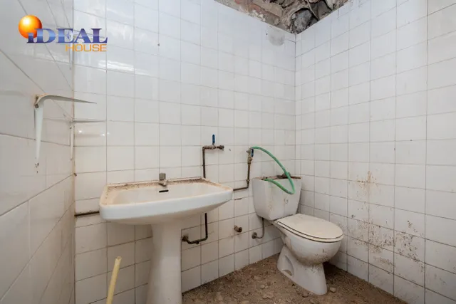 A LA VENTA EDIFICIO EN PLAZA BIB-RAMBLA — 20