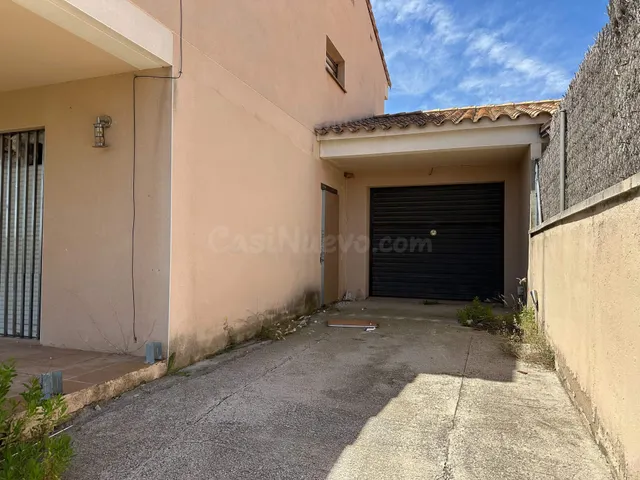 Piera Casa de dos plantas con patios, terrazas y garaje. — 2
